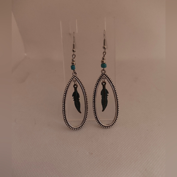 The Unbranded Brand Jewelry - Silver Teardrop Dangle Earrings with Turquoise Feather Charms